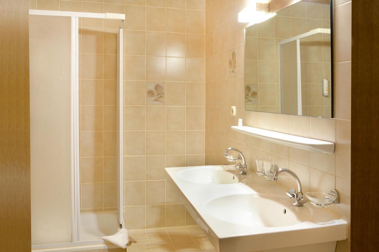 Ferienhotel Elvira Тирзее Екстериор снимка